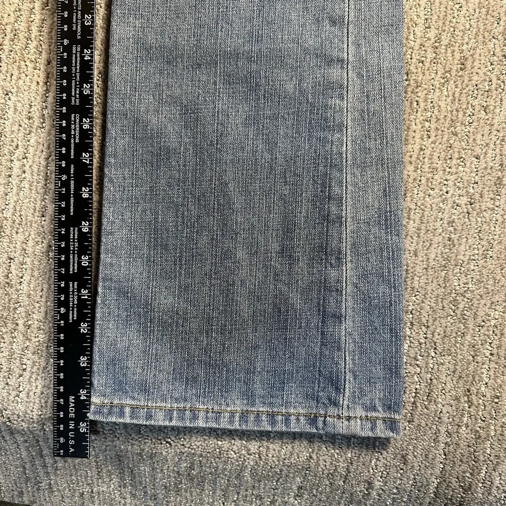 Levis classic fit
